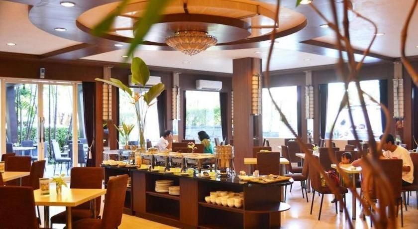 Country Heritage Resort Hotel Surabaya Dış mekan fotoğraf
