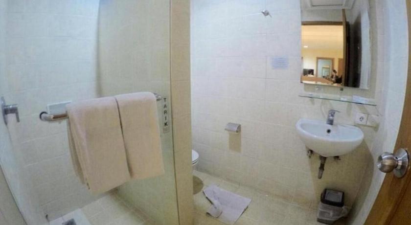 Country Heritage Resort Hotel Surabaya Dış mekan fotoğraf